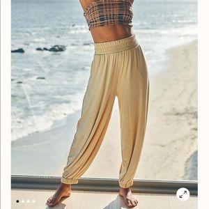 Free People Ali Pants NWT XS light pink!